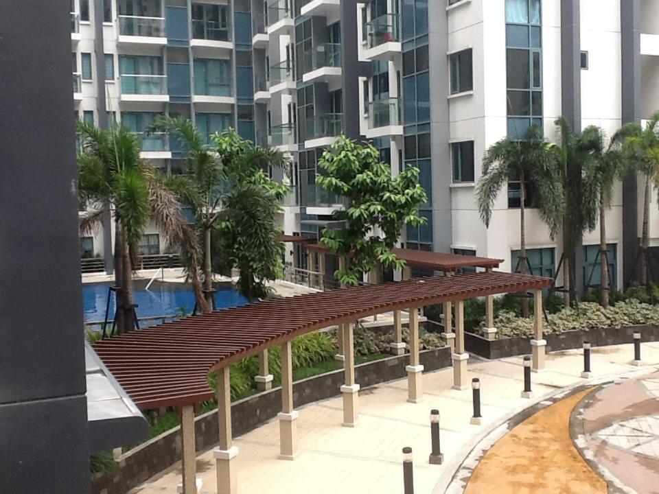 Palm Tree Genlex Condo Manila Exterior foto